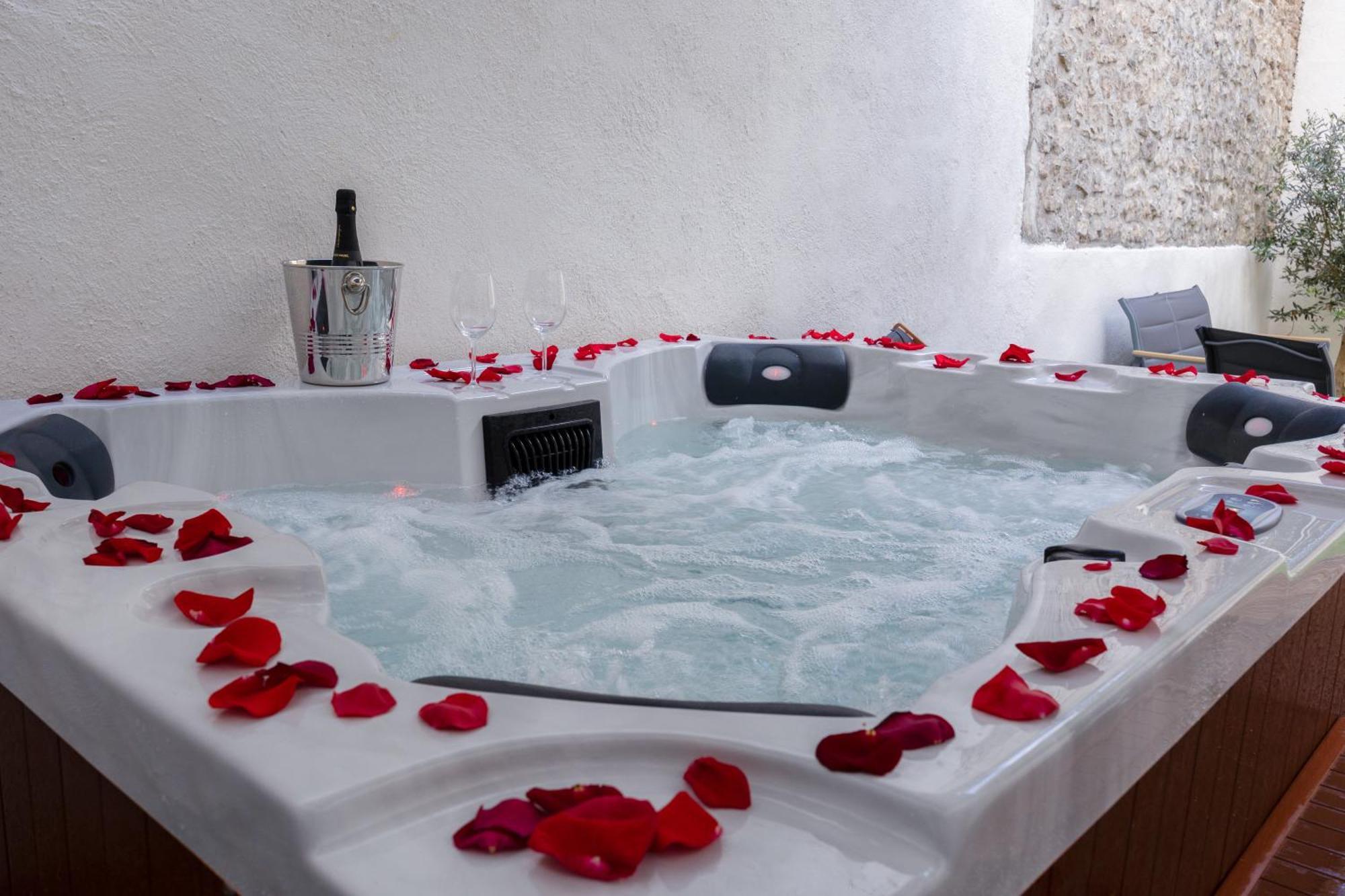 Holiday home La Romance A Bulles En Hyper Centre La Rochelle (Charente-Maritime)